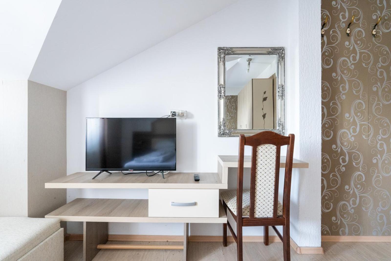 Farawayhomes Aparthotel Near Vienna Airport - Anytime Self Check-In Bruck-Leitha Dış mekan fotoğraf