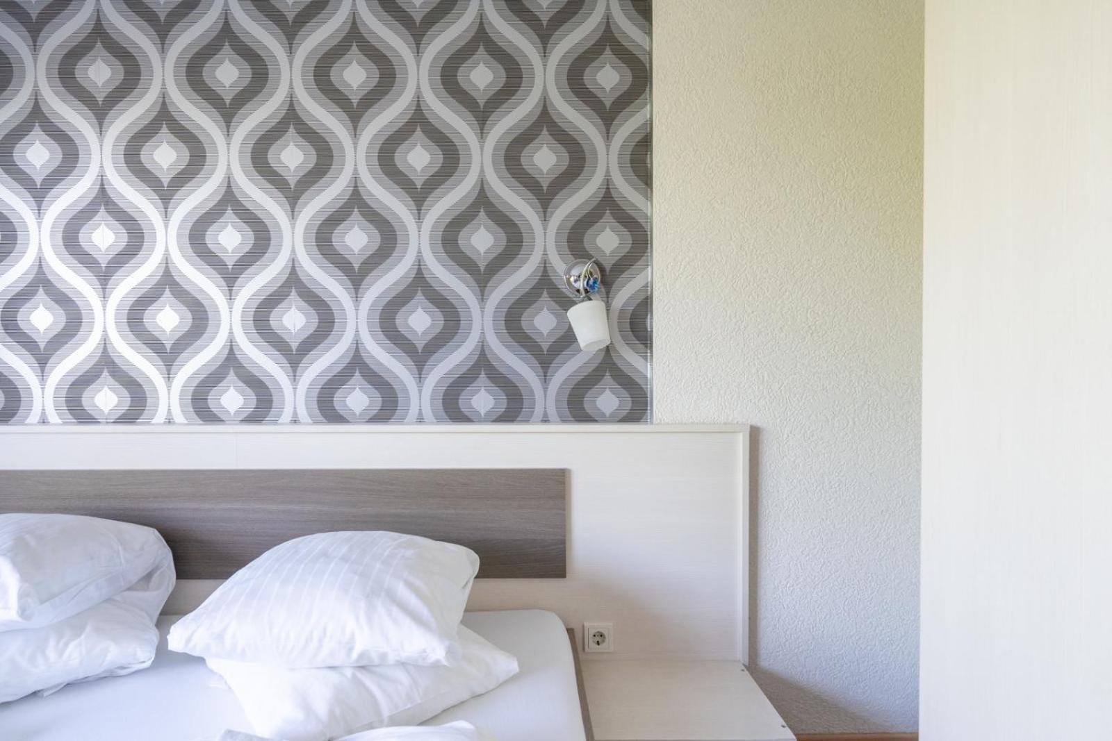 Farawayhomes Aparthotel Near Vienna Airport - Anytime Self Check-In Bruck-Leitha Dış mekan fotoğraf