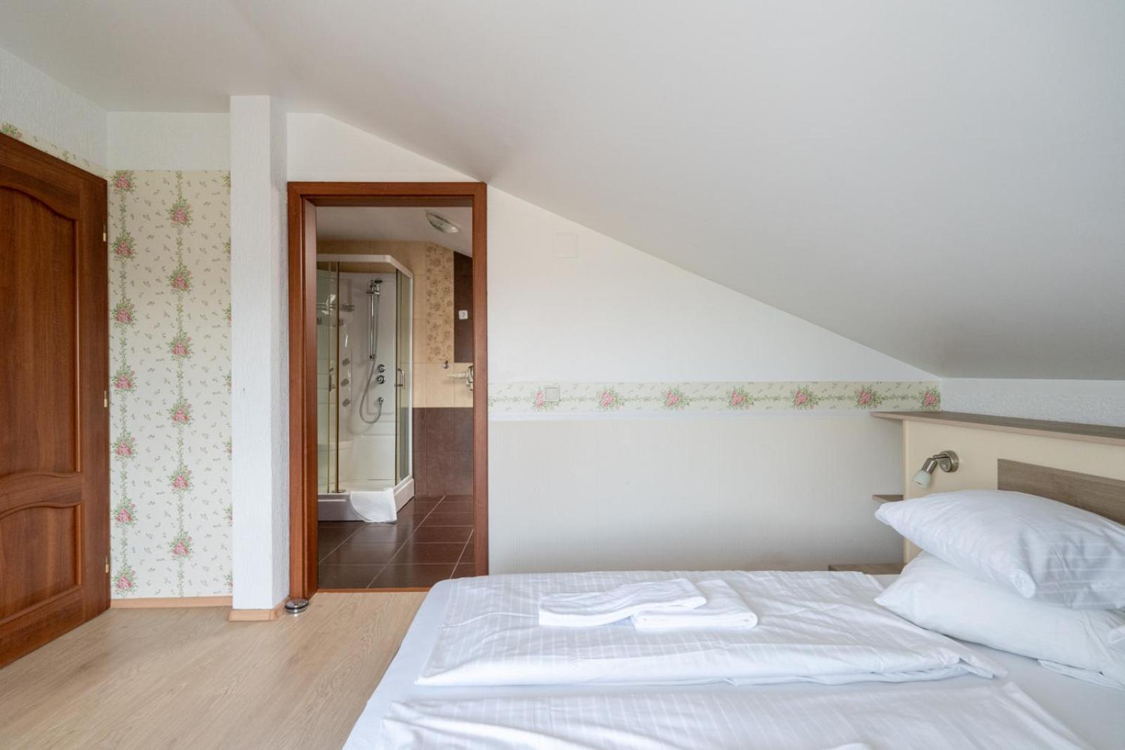 Farawayhomes Aparthotel Near Vienna Airport - Anytime Self Check-In Bruck-Leitha Dış mekan fotoğraf