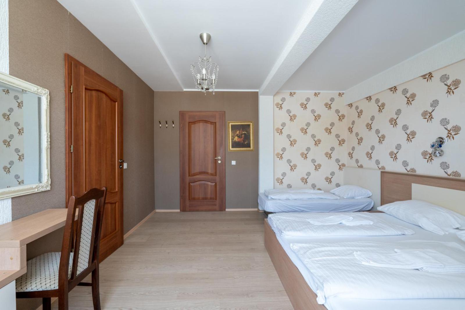 Farawayhomes Aparthotel Near Vienna Airport - Anytime Self Check-In Bruck-Leitha Dış mekan fotoğraf